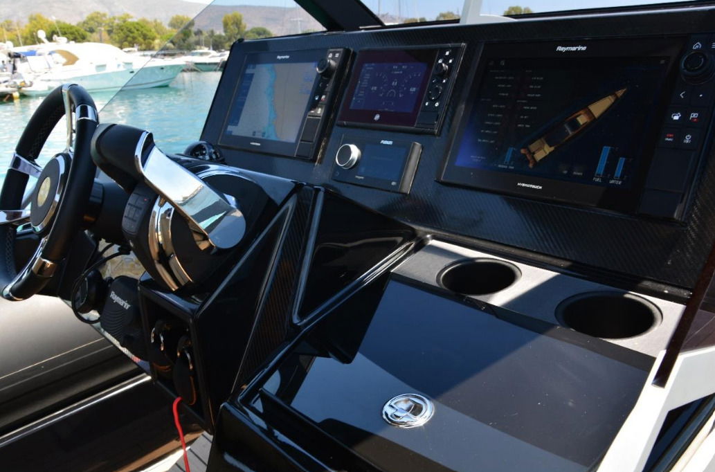 Technohull 38 Grand Sport