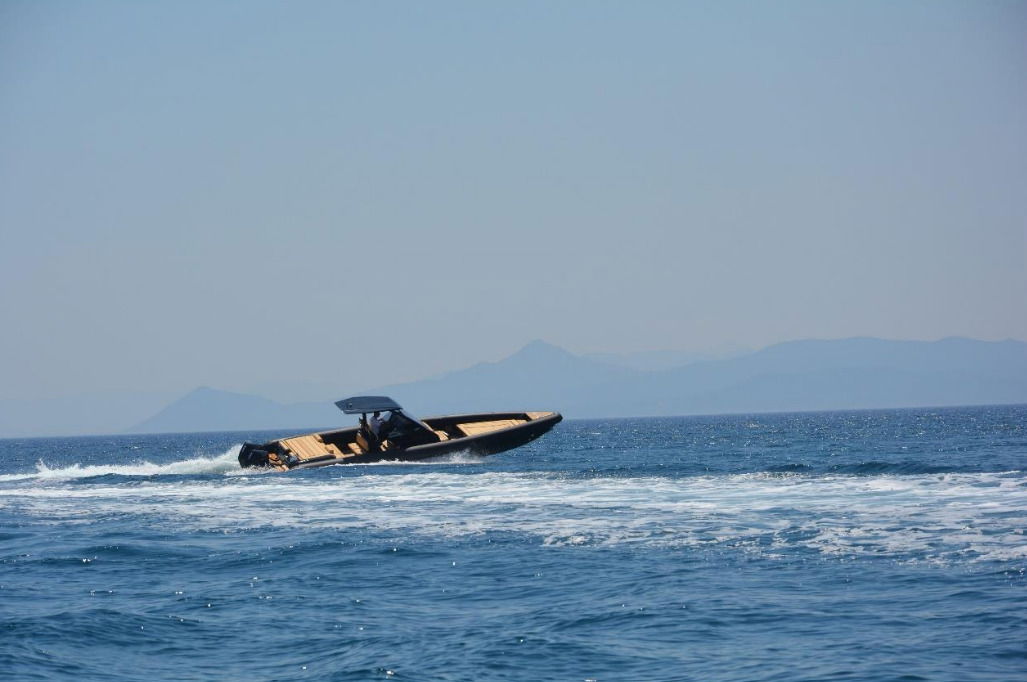 Technohull 38 Grand Sport