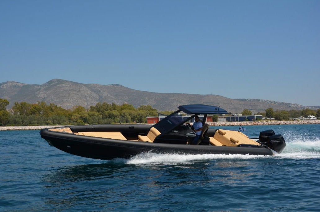 Technohull 38 Grand Sport