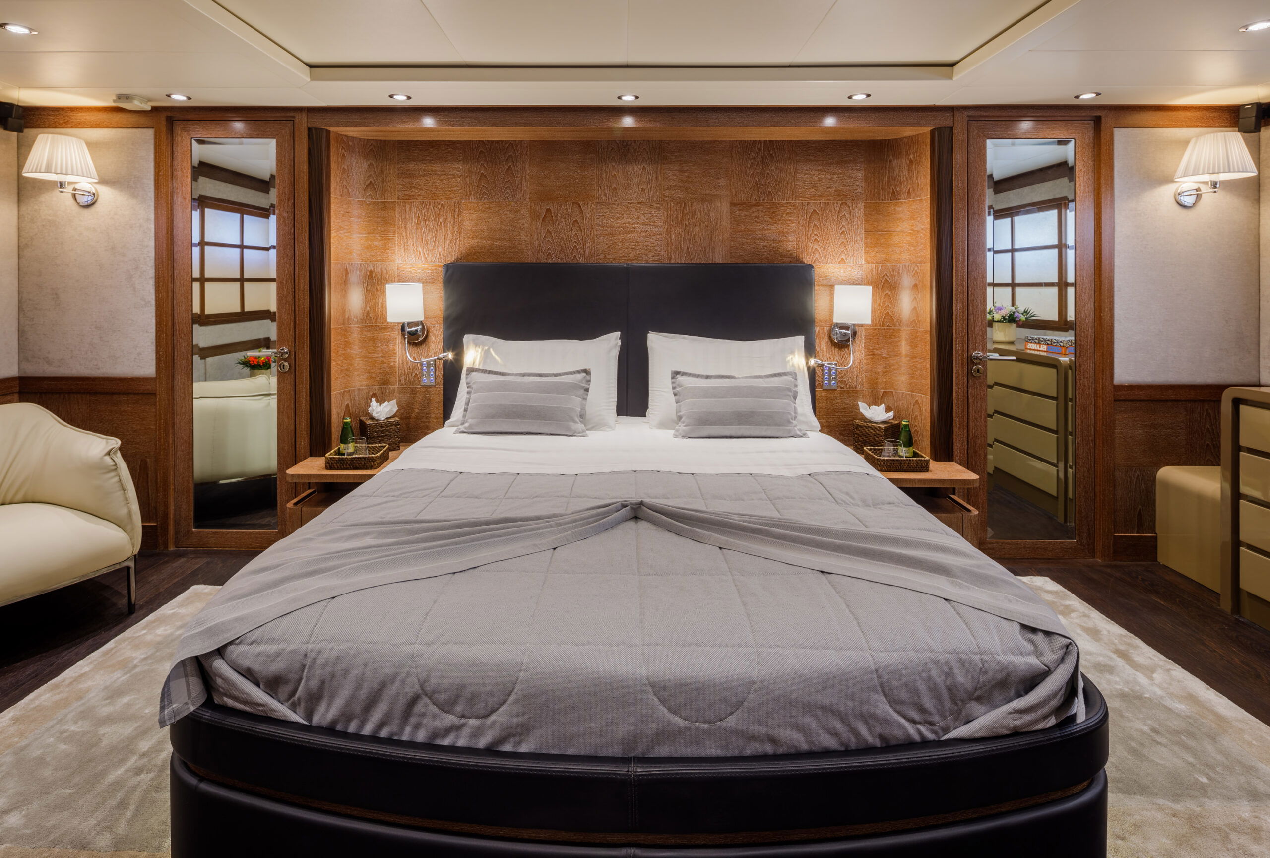 Cantieri di Pisa Akhir 100