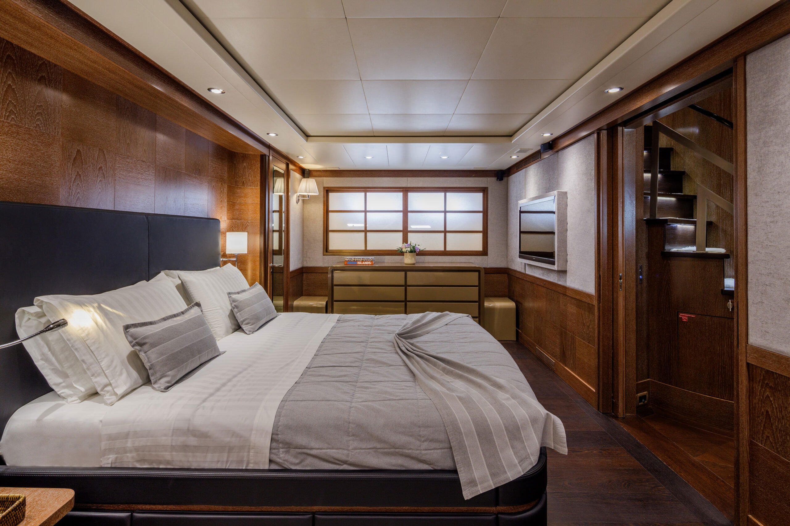 Cantieri di Pisa Akhir 100