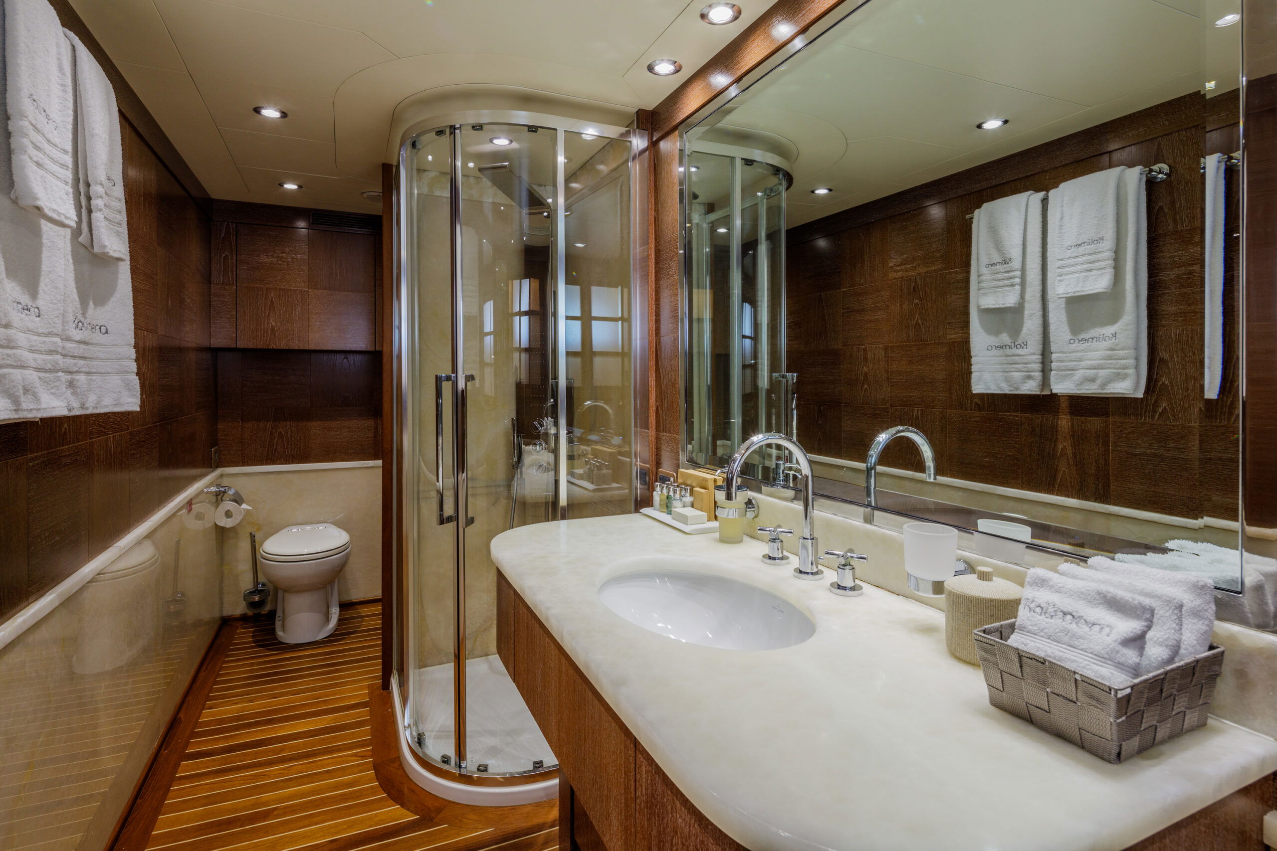 Cantieri di Pisa Akhir 100