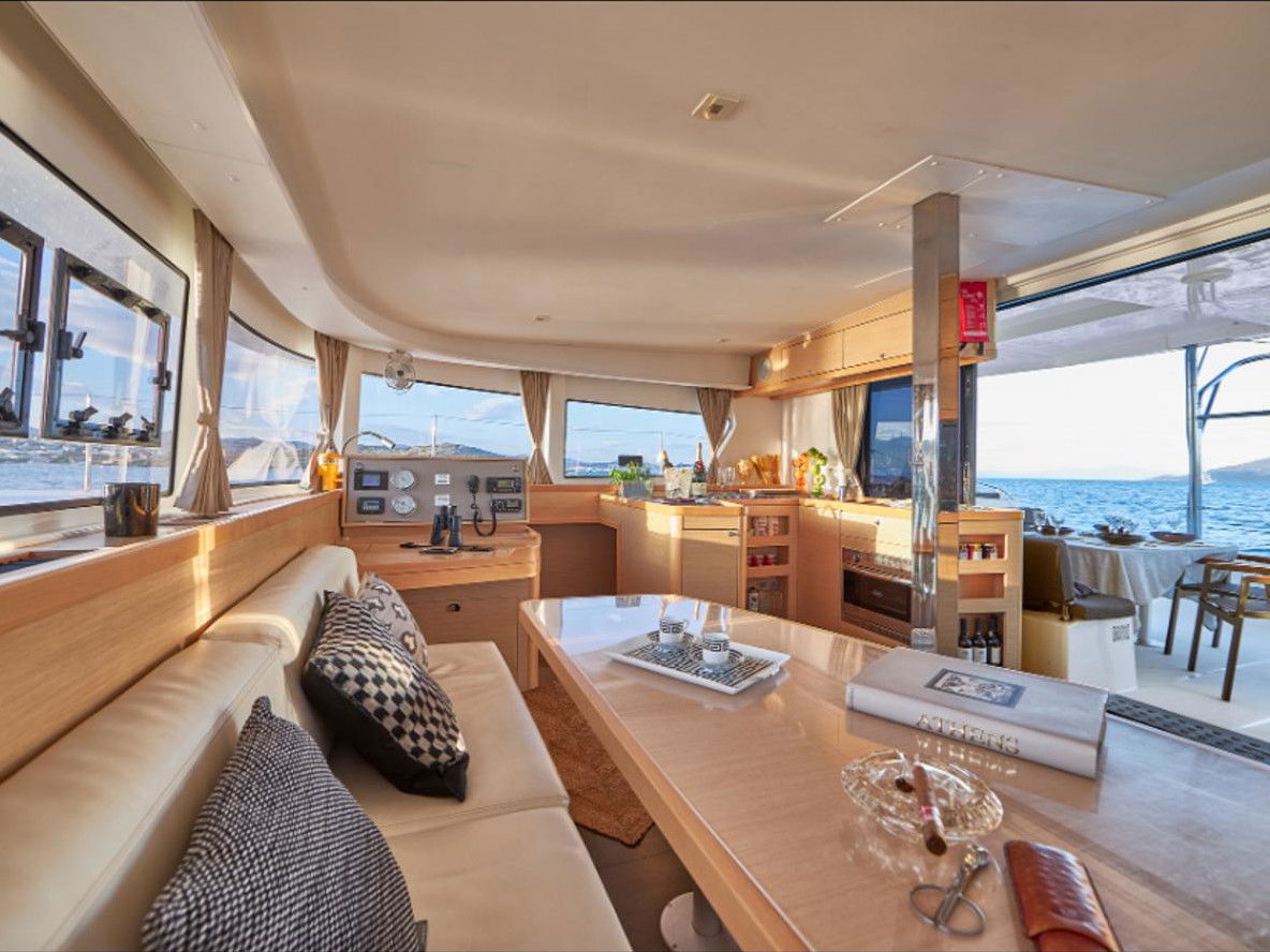 ALBERTINA  2025 refit – A/C  , Generator , Solar , Electric winch, remote control gangway