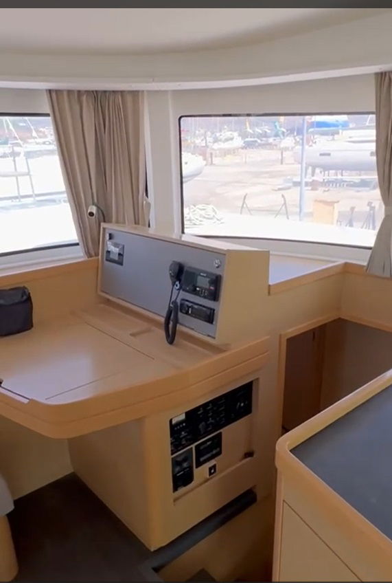 ALBERTINA  2025 refit – A/C  , Generator , Solar , Electric winch, remote control gangway