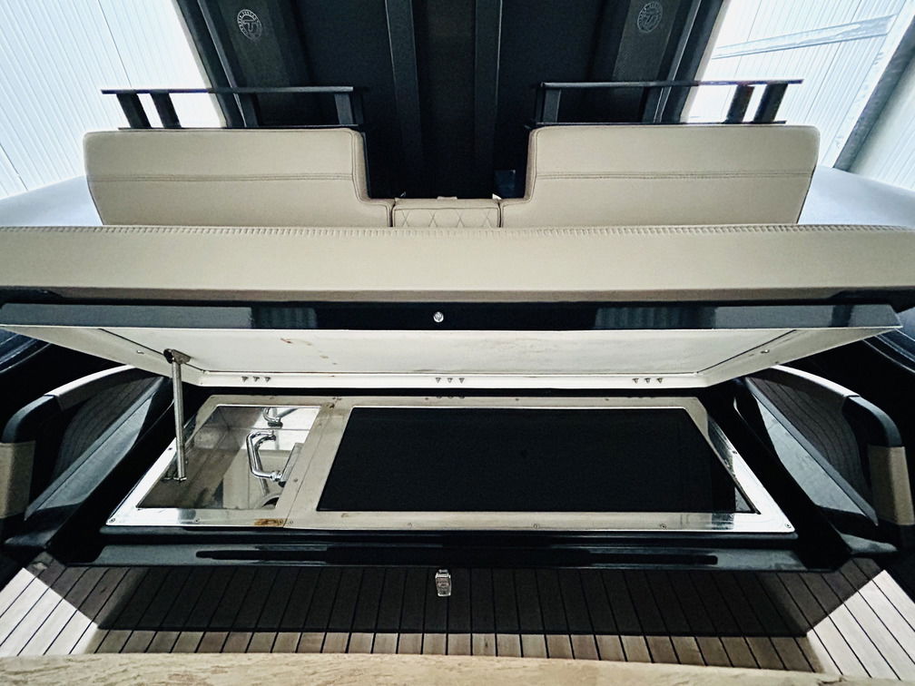 Technohull Explorer 40