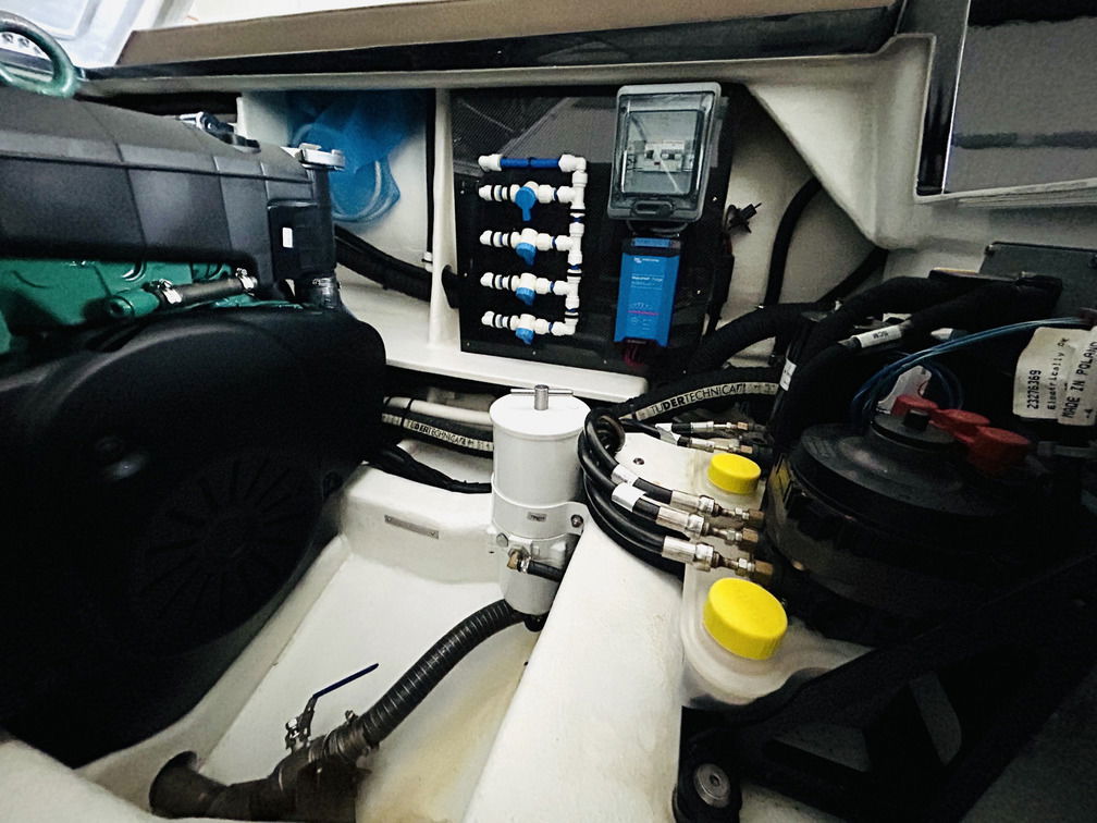 Technohull Explorer 40