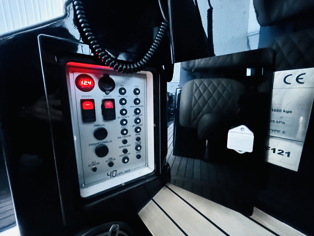 Technohull Explorer 40