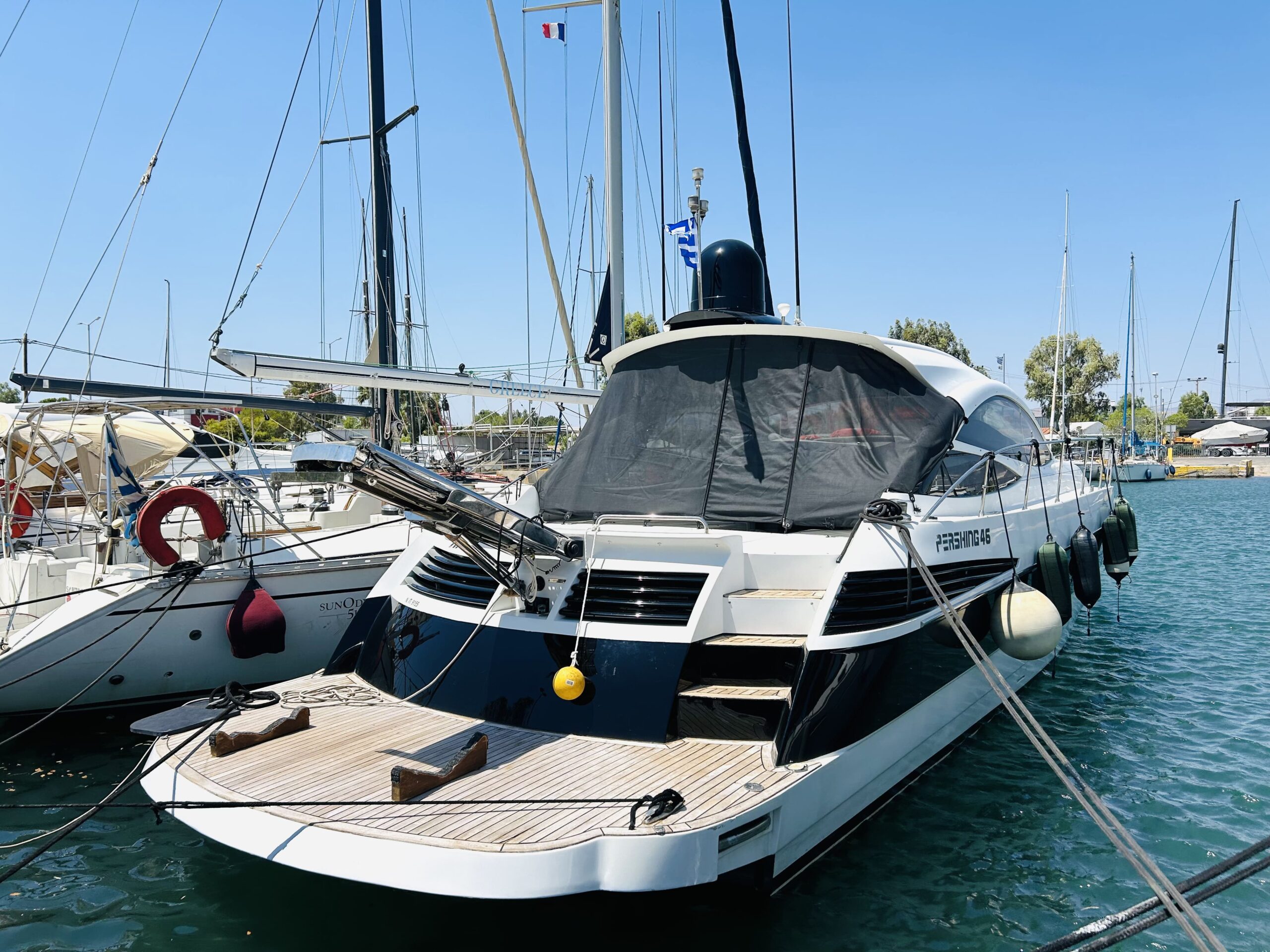 Pershing 46