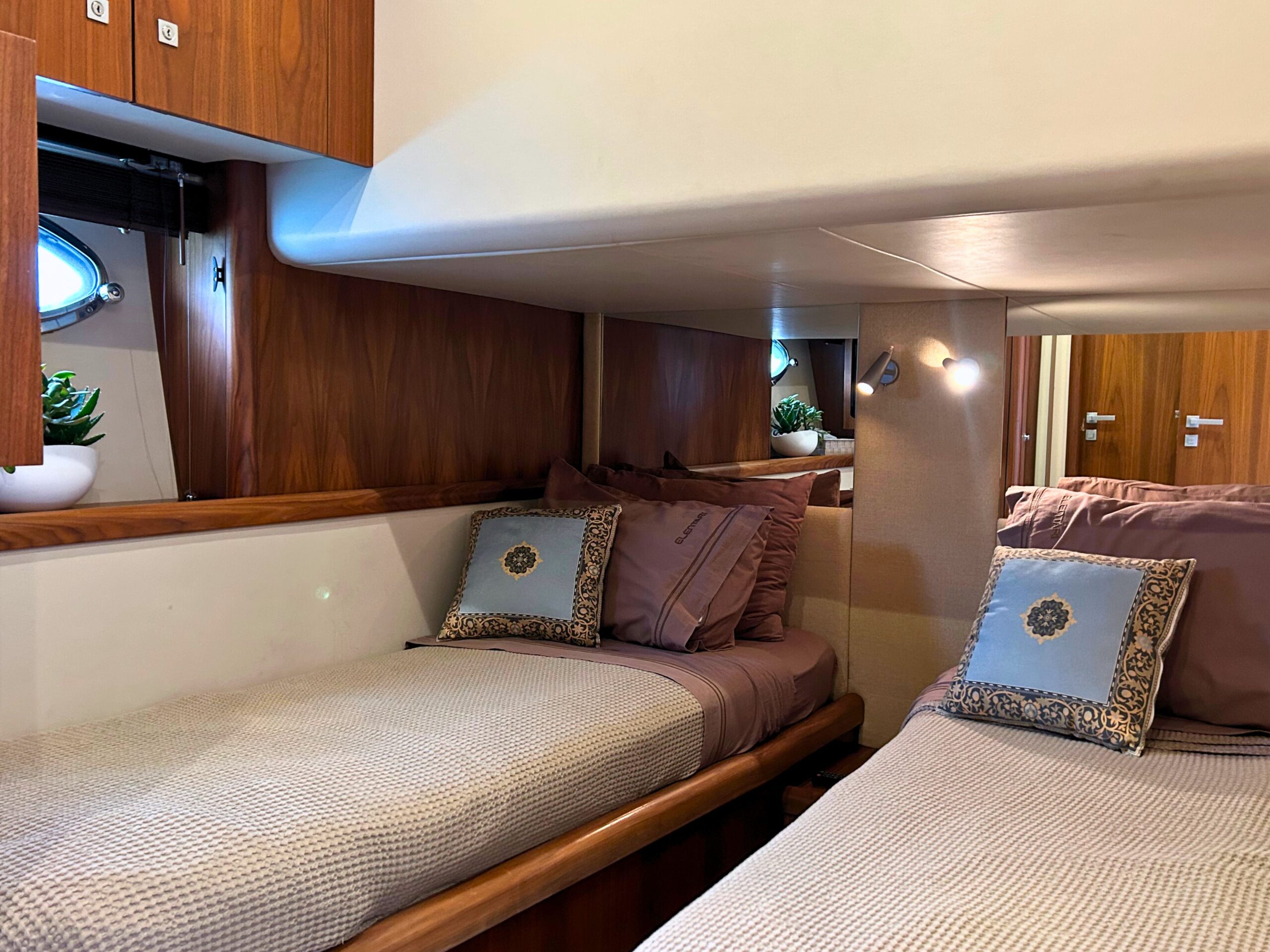 Sunseeker Predator 72