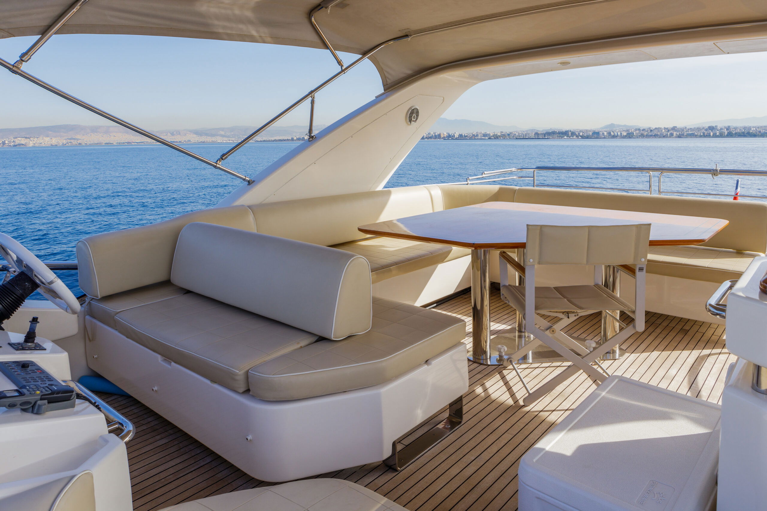 Azimut 70