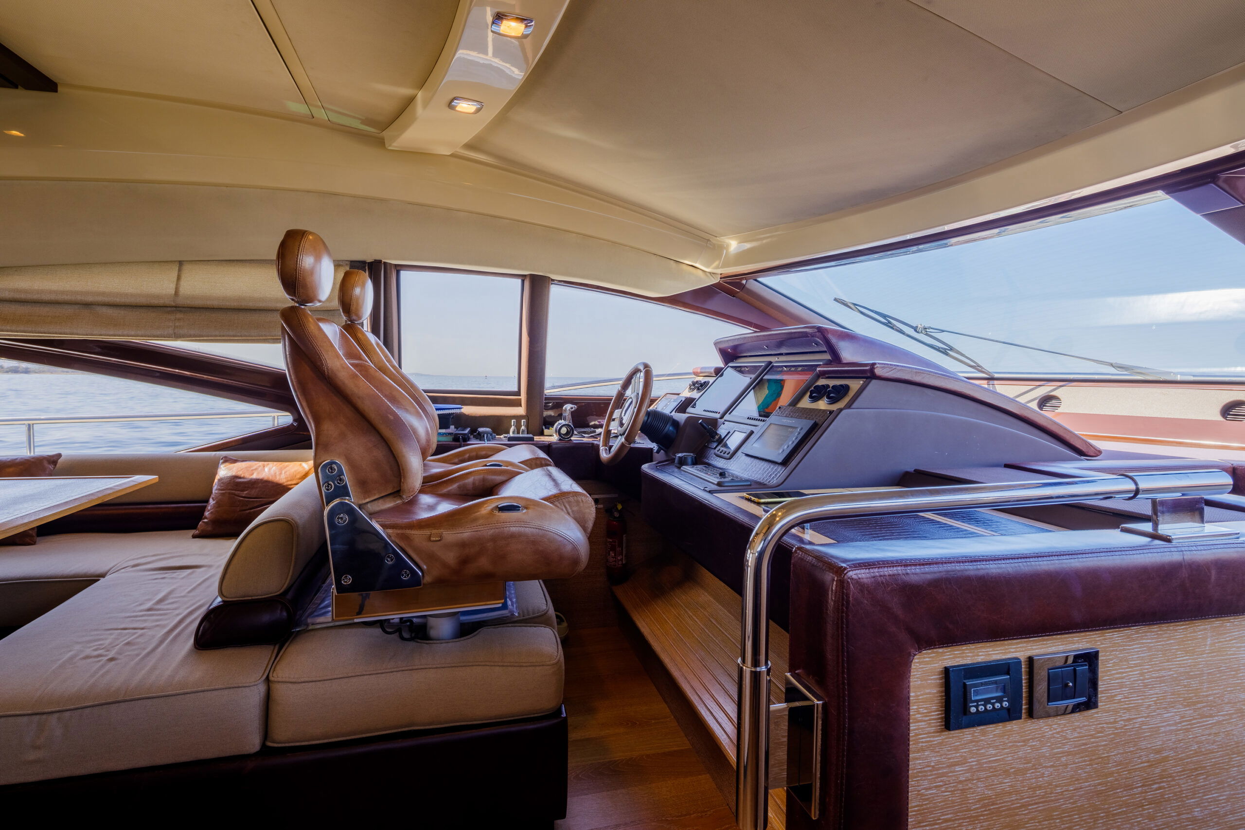 Azimut 70