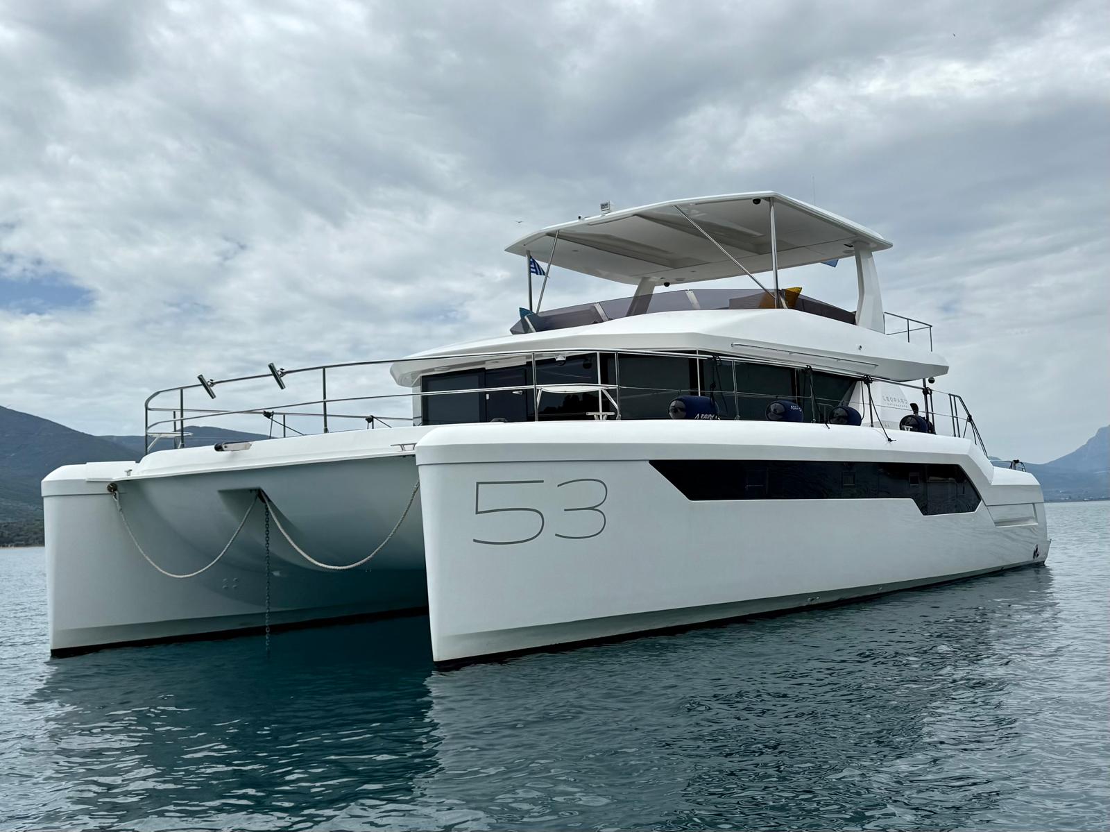 Leopard 53 Power Cat