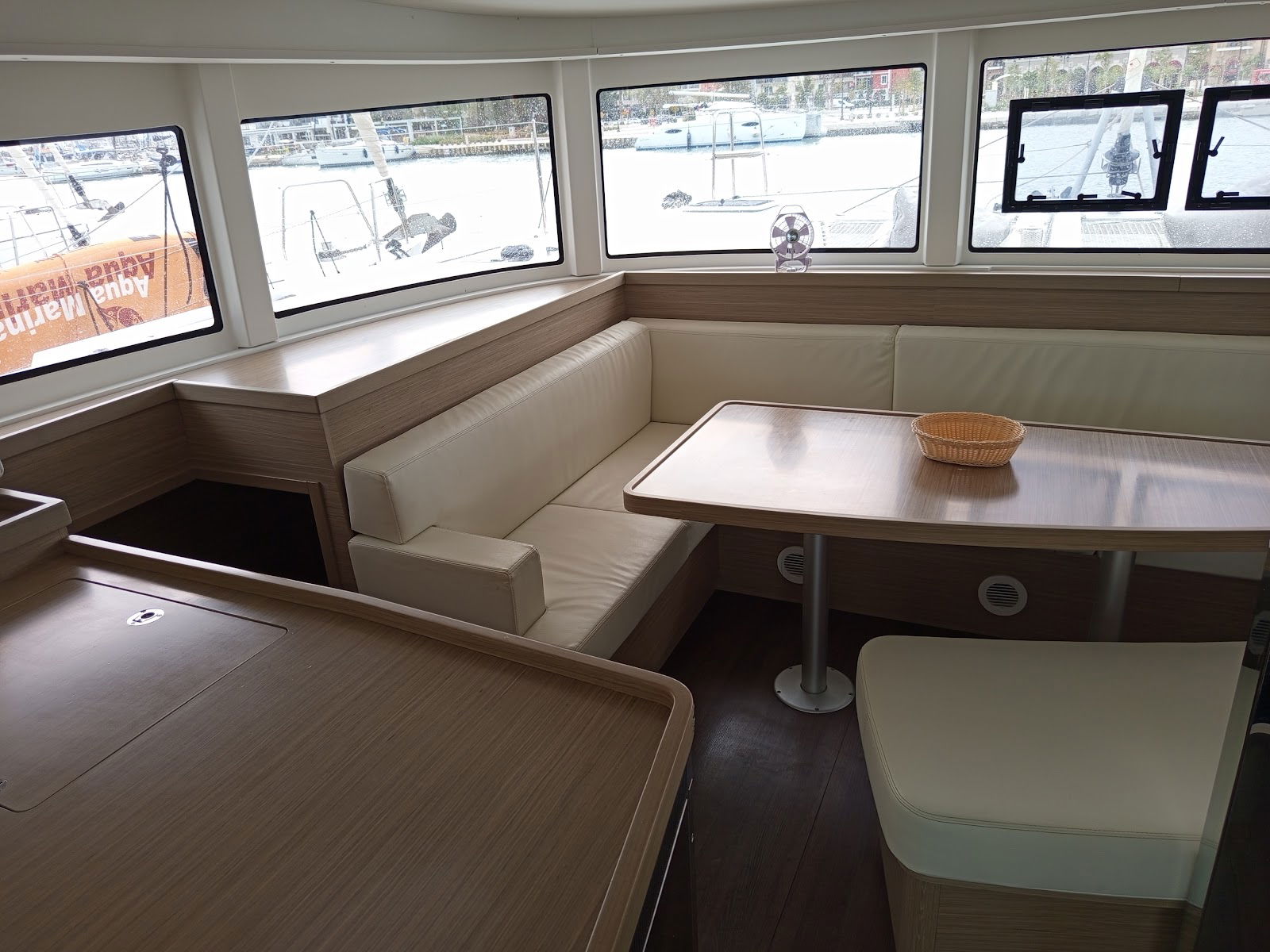 ZAHIRA – GEN/AC+WATERMAKER