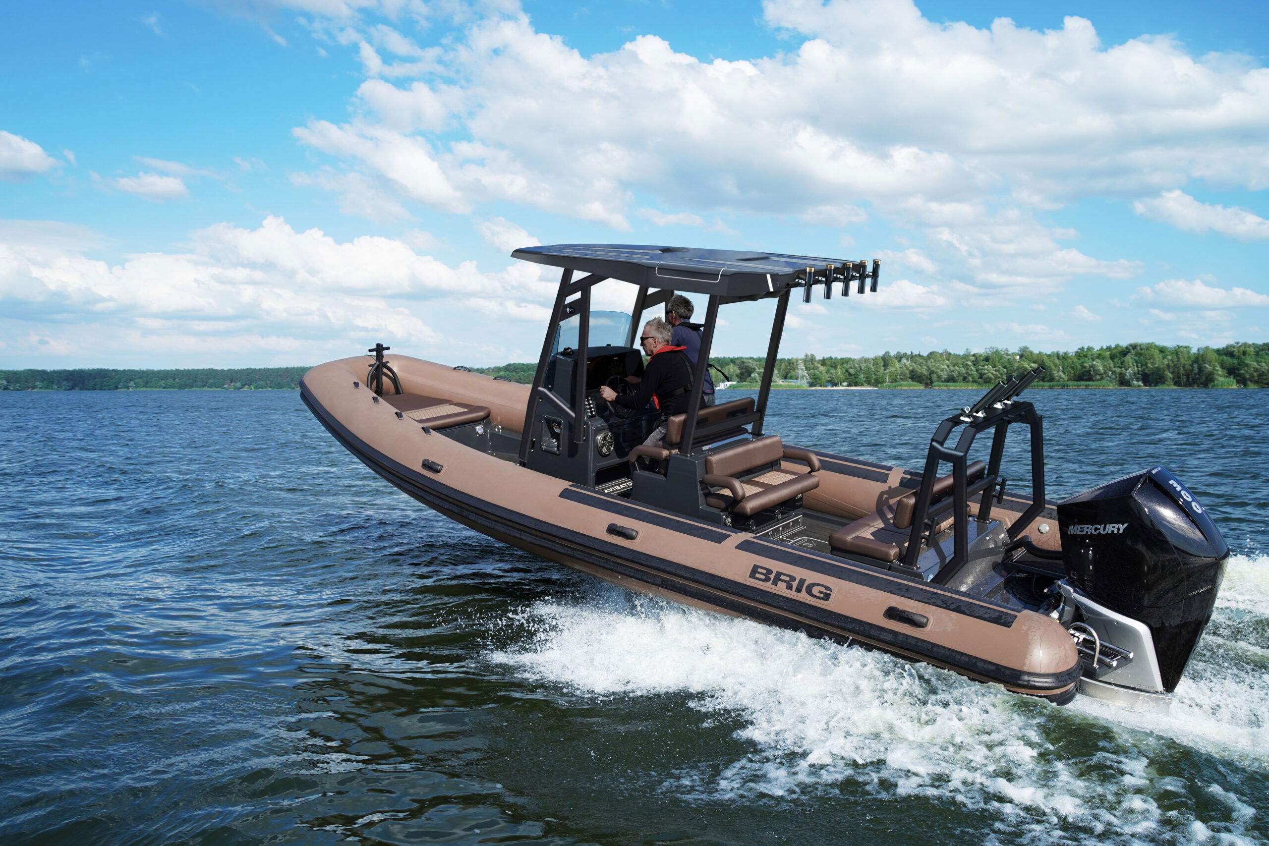 Brig Navigator 26