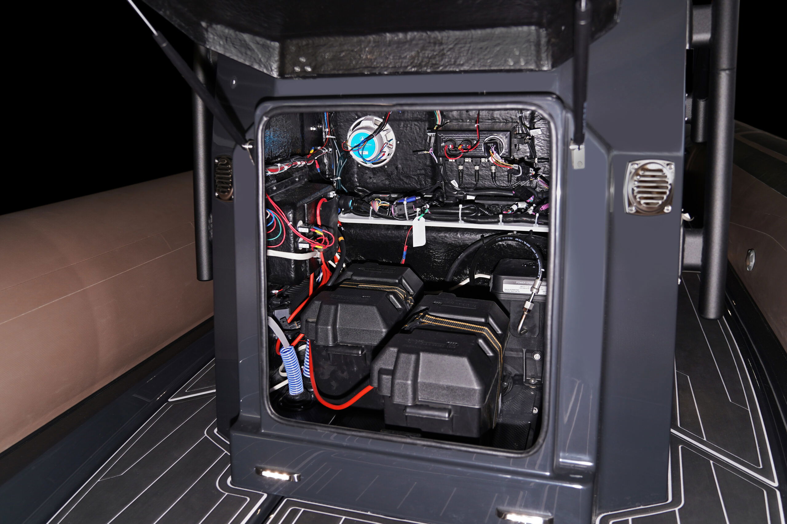 Brig Navigator 26