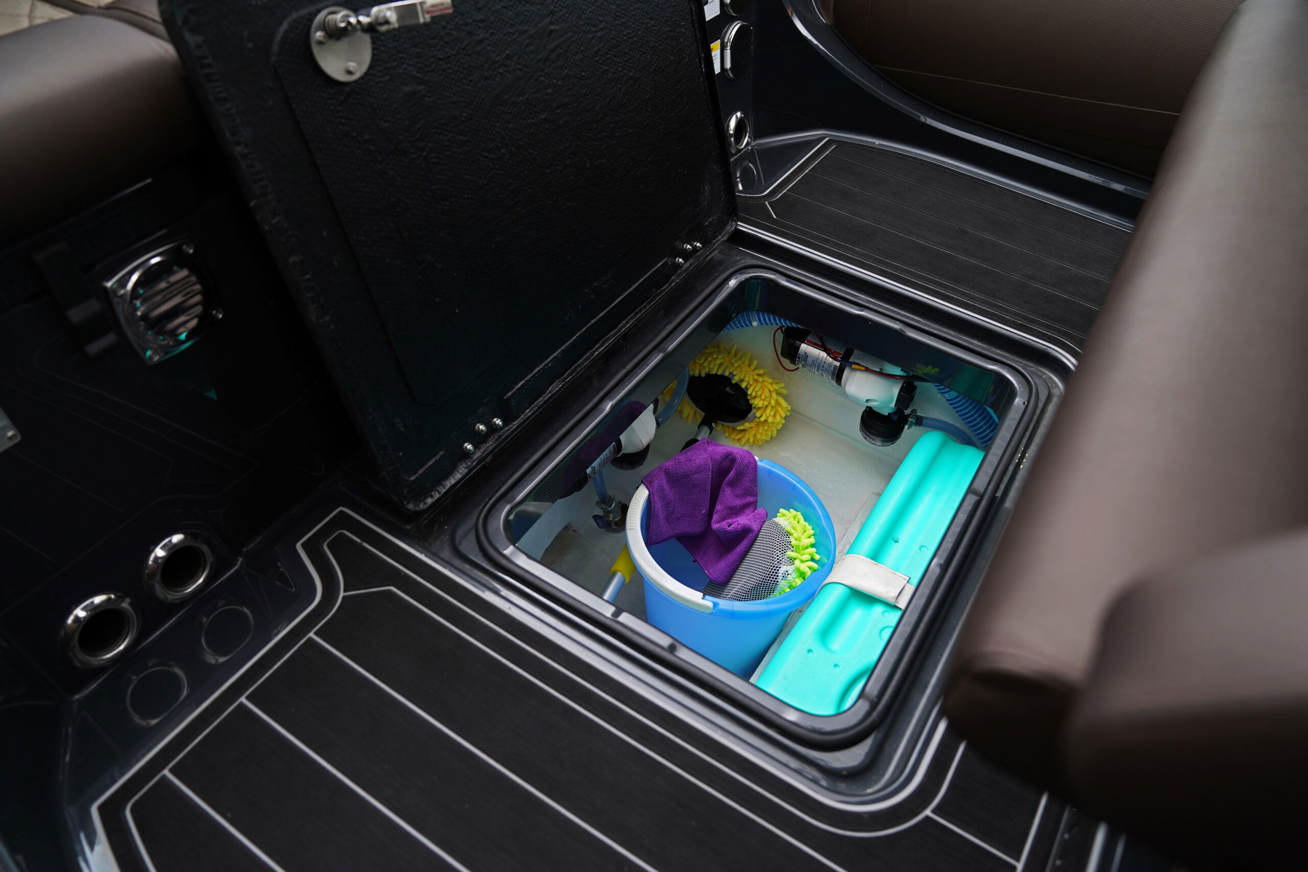 Brig Navigator 26