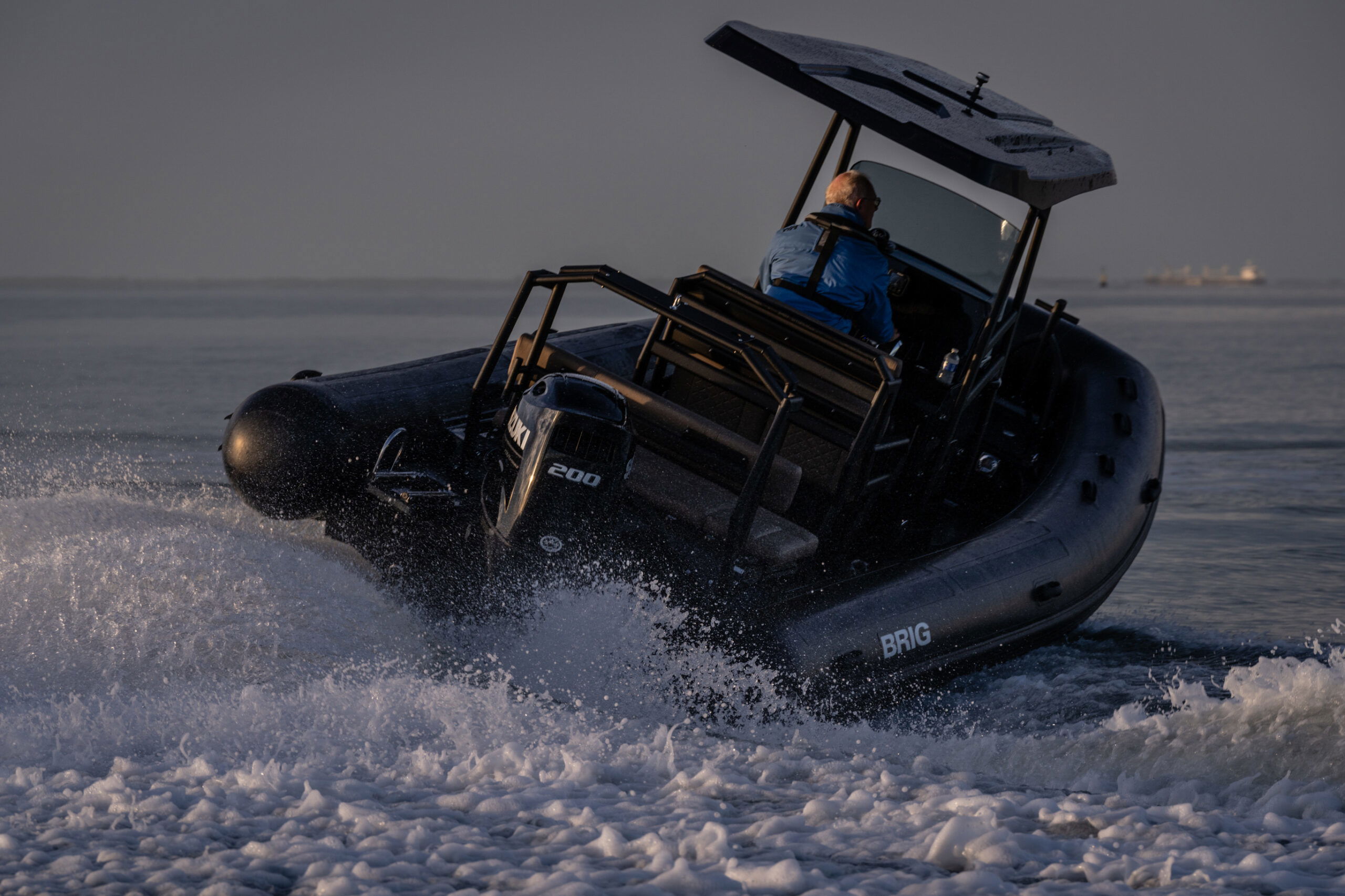 Brig Navigator 22
