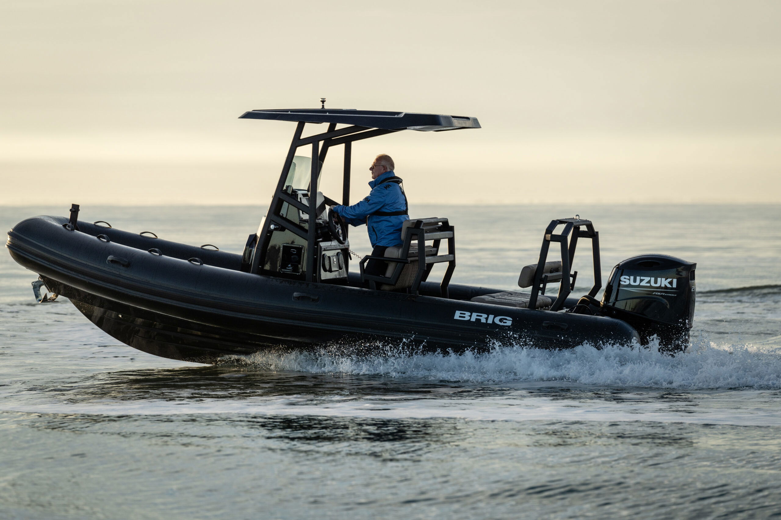 Brig Navigator 22