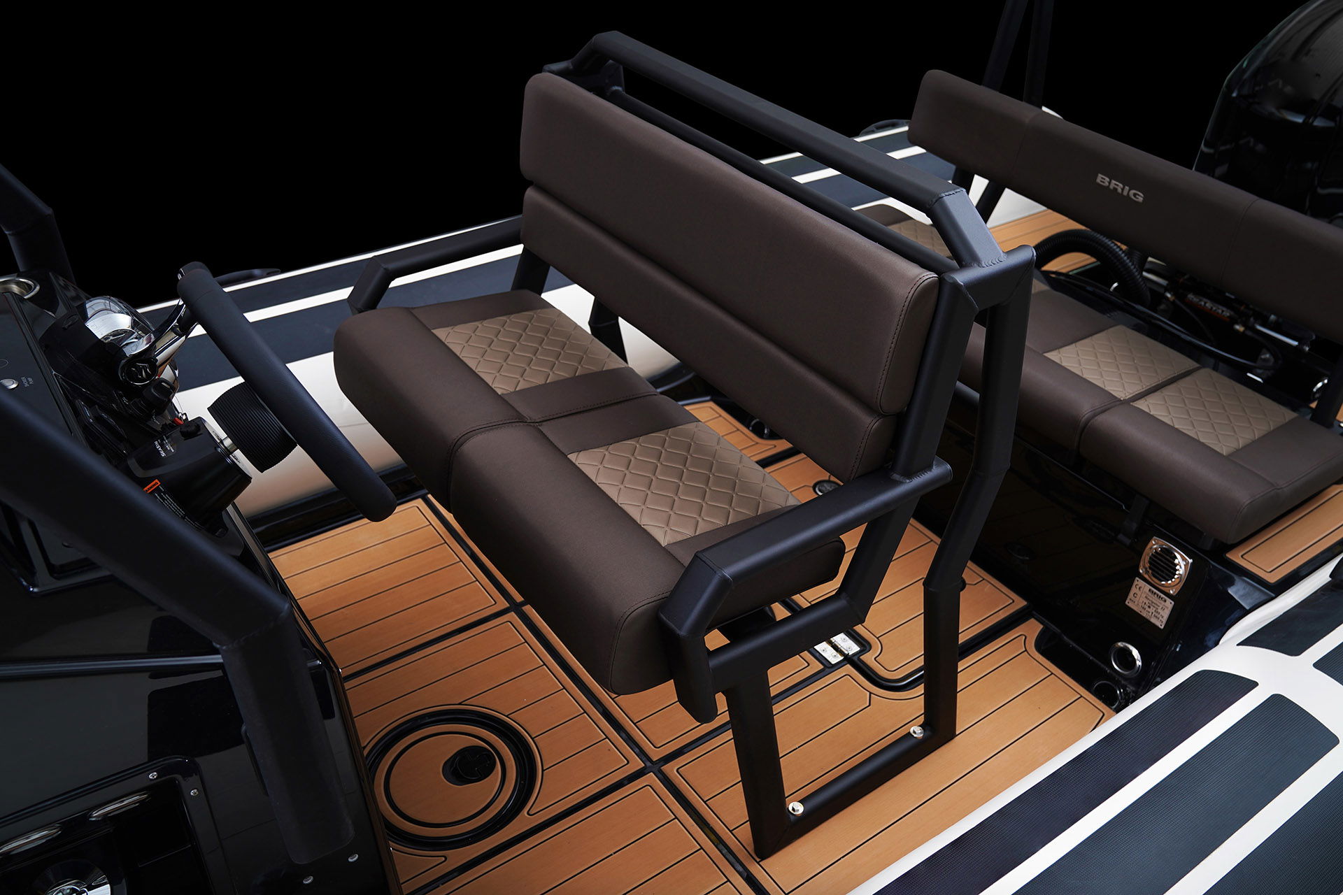 Brig Navigator 22