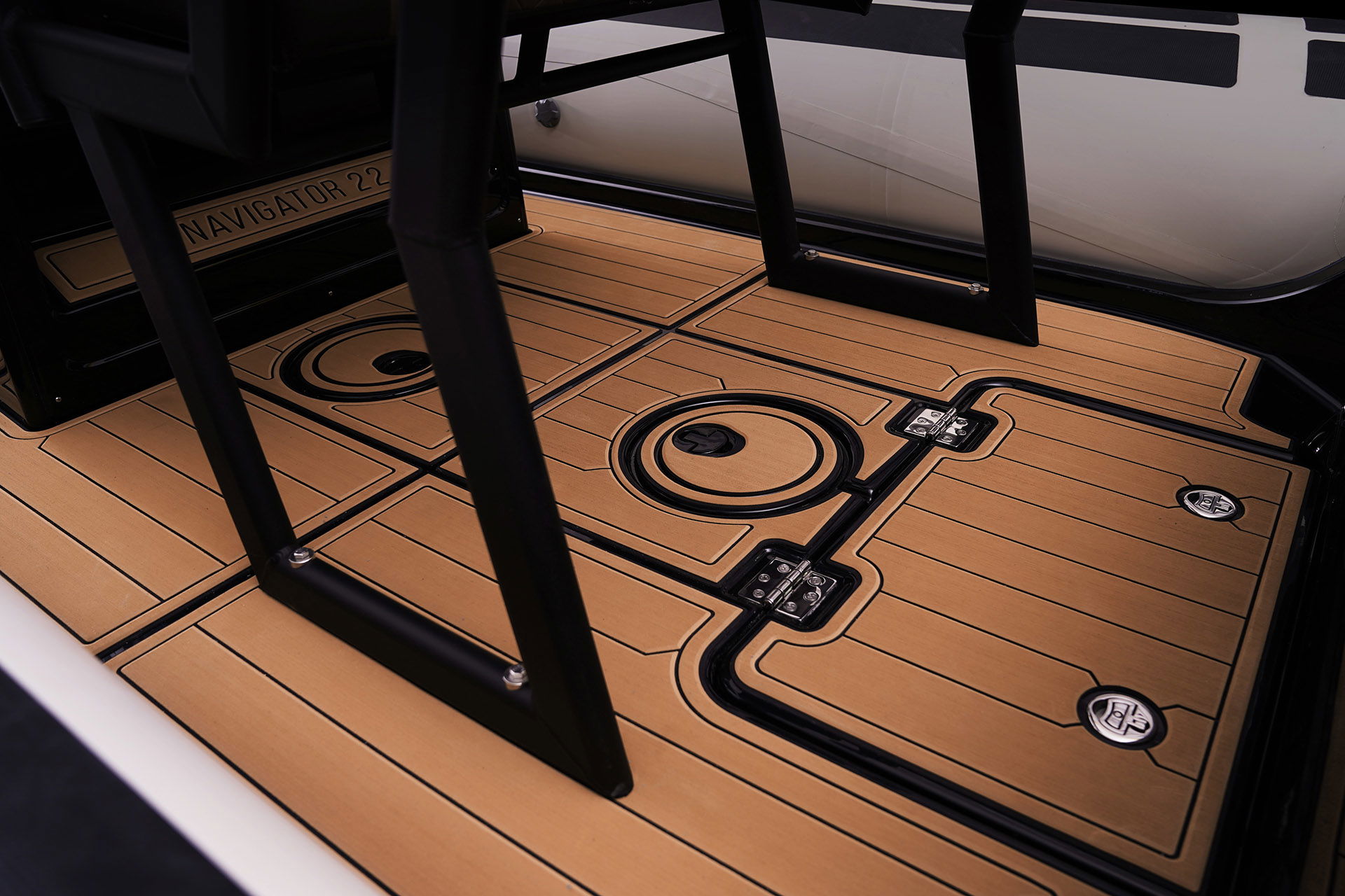 Brig Navigator 22
