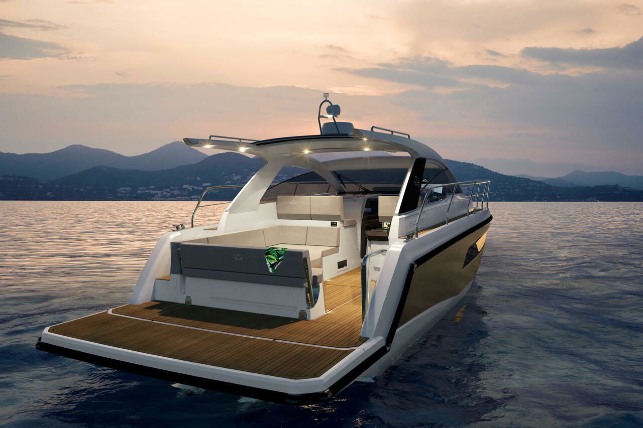 Sealine S335