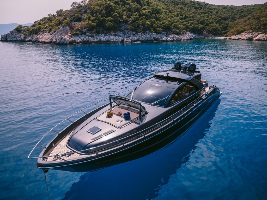 Riva 68 Ego