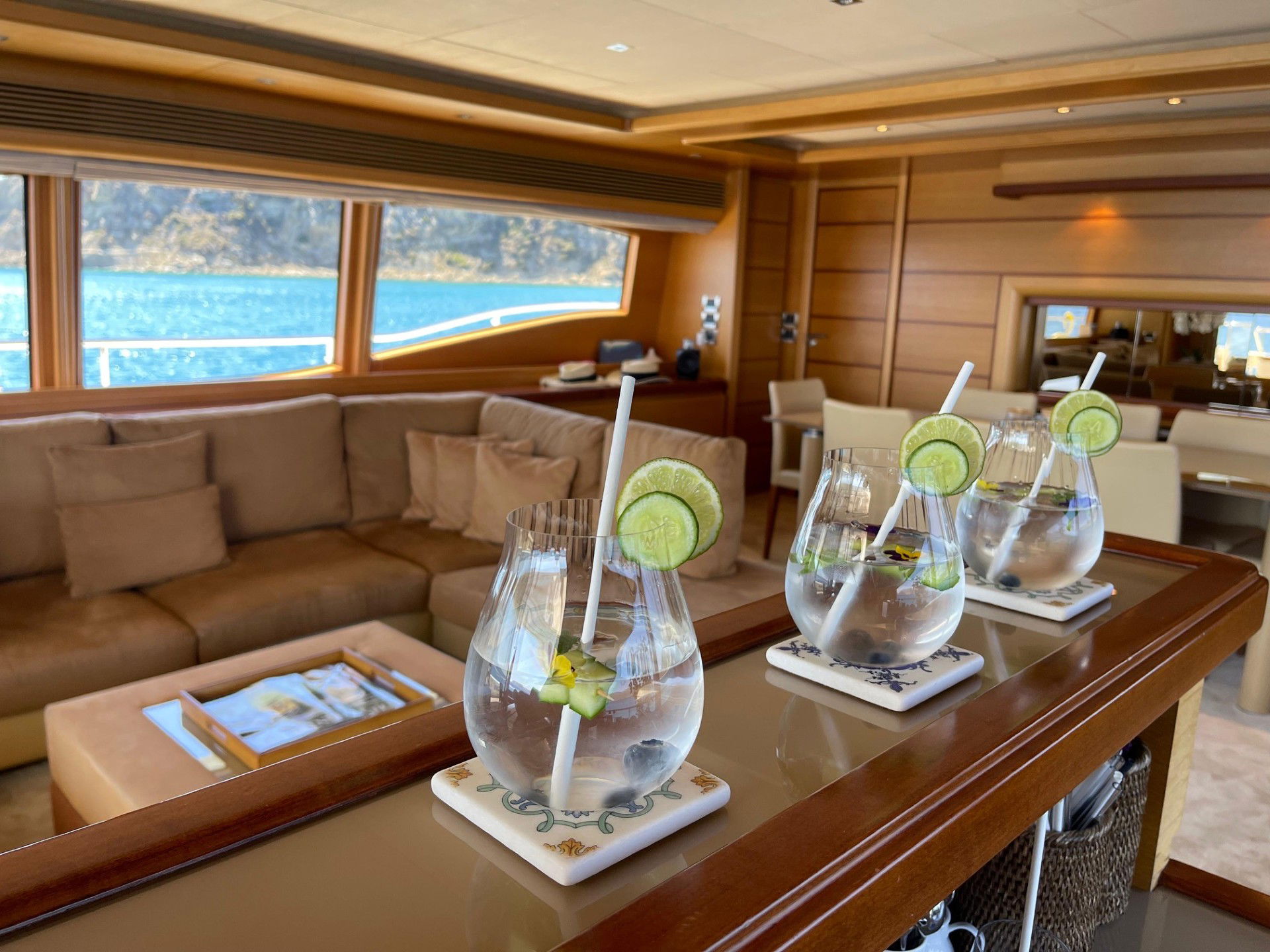 Ferretti Custom Line 97