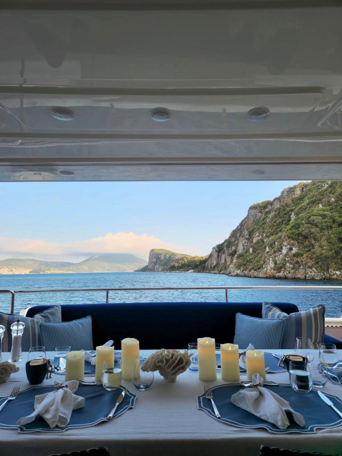 Ferretti Custom Line 97