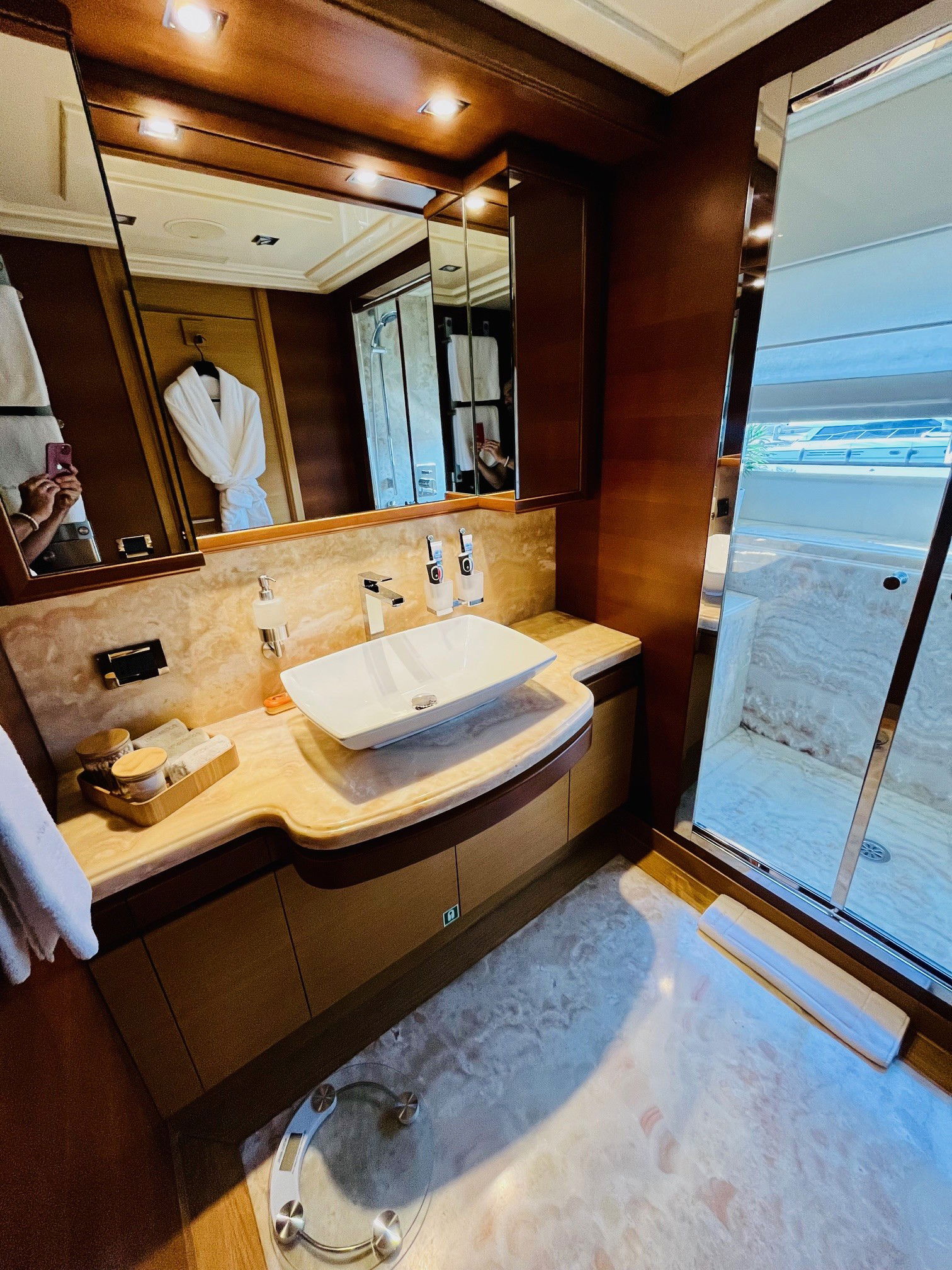 Ferretti Custom Line 97