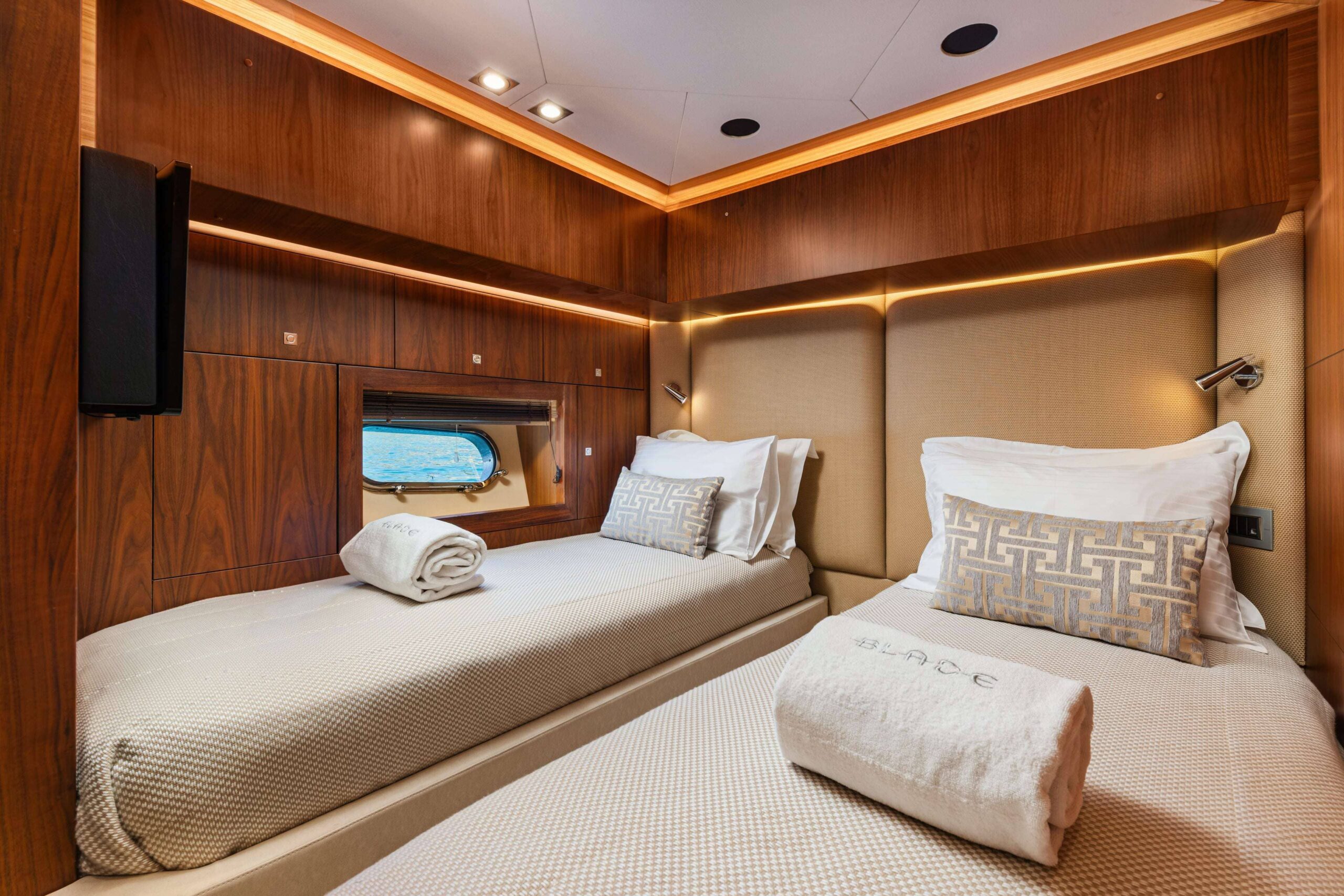 Sunseeker Predator 92