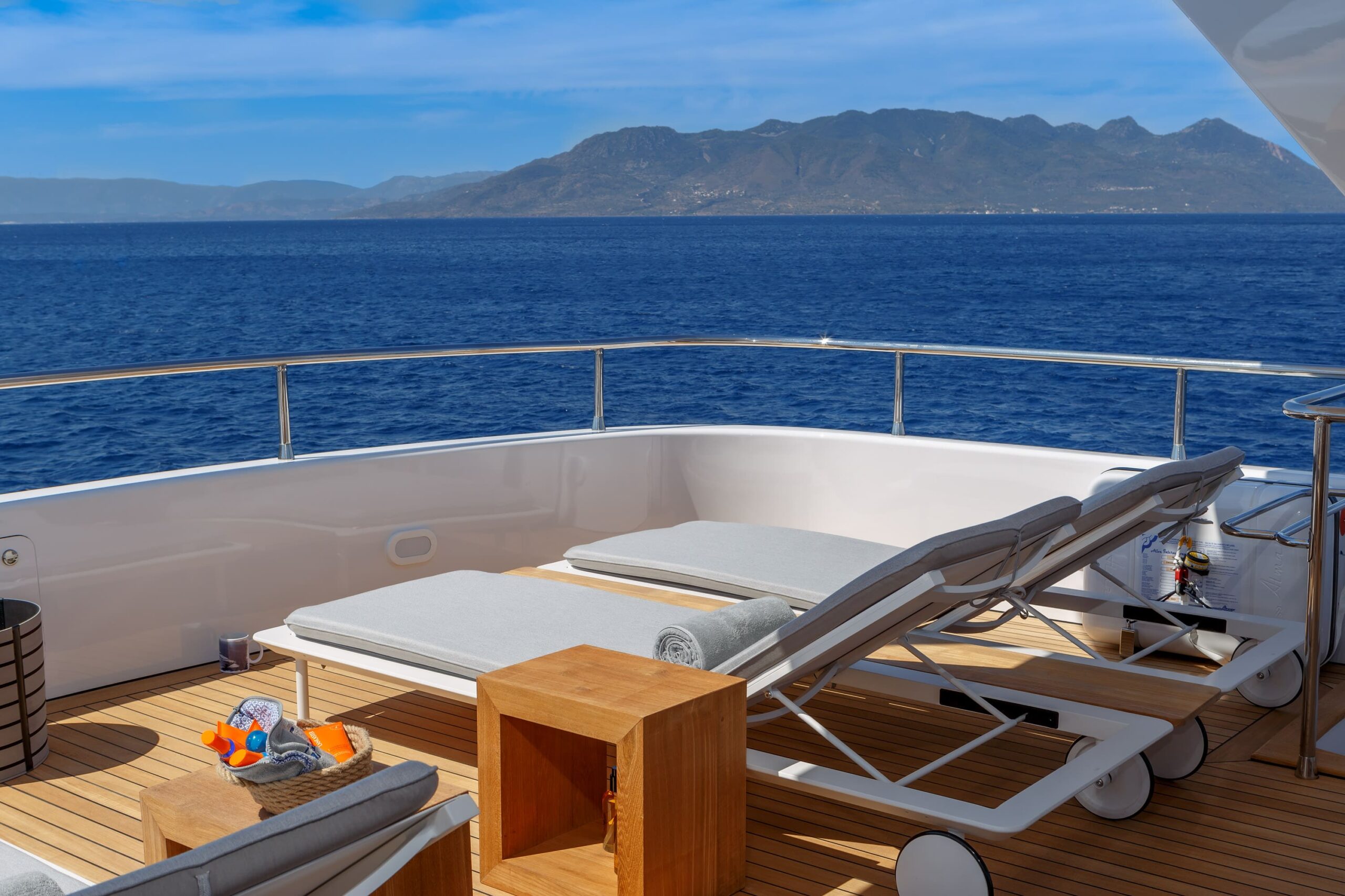 Cantieri di Pisa Akhir 100