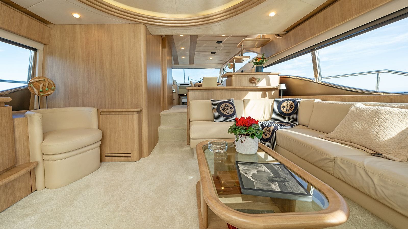 Ferretti 680
