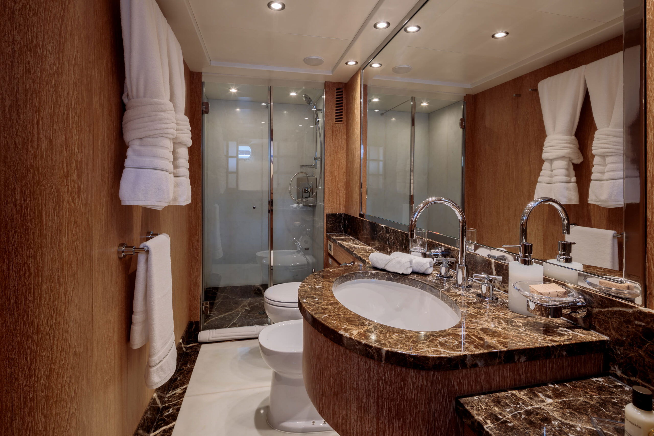 Cantieri di Pisa Akhir 100