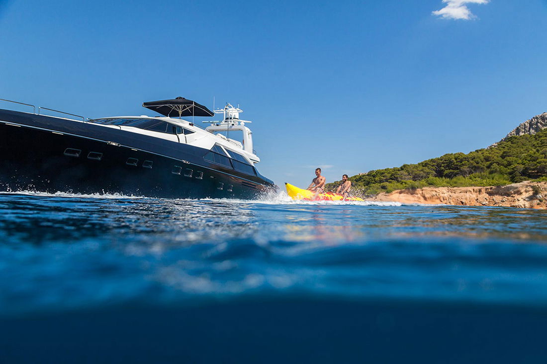 Devonport Custom 42m