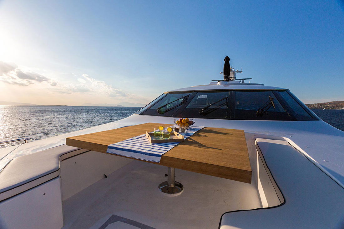 Devonport Custom 42m