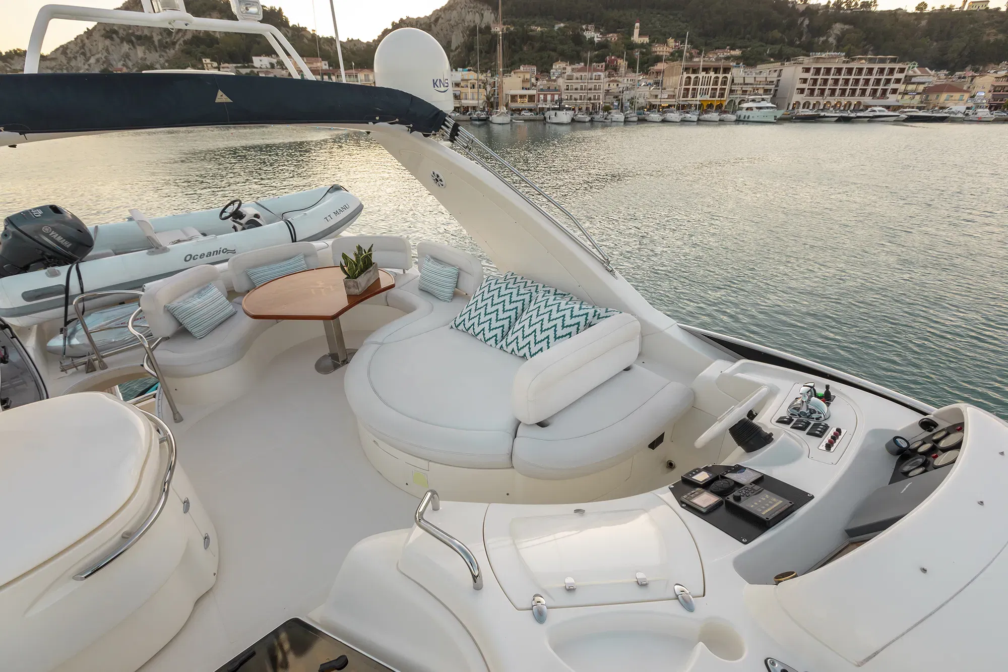 Azimut 68