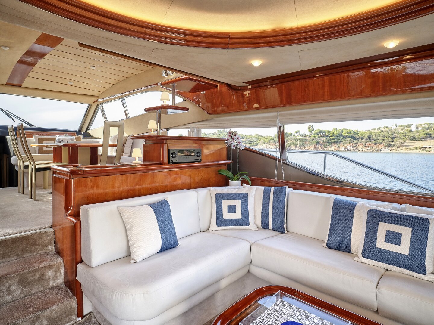 Ferretti 680