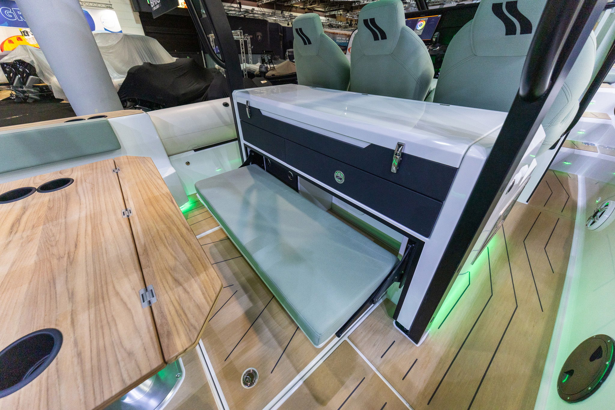 Highfield ADV9 *new*