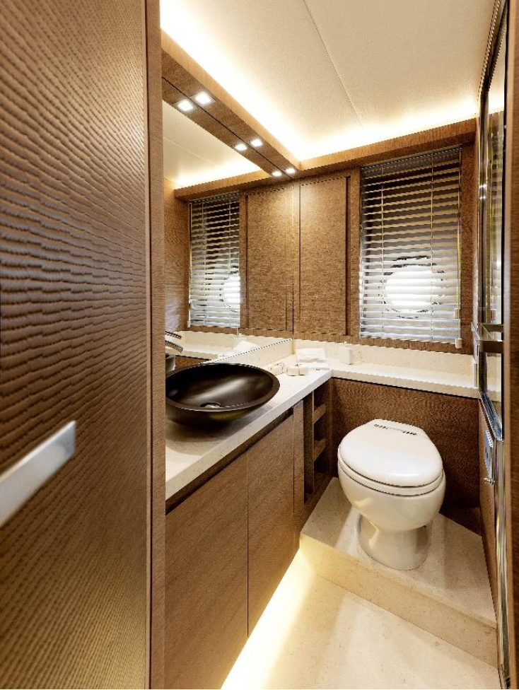 Monte Carlo Yachts 76