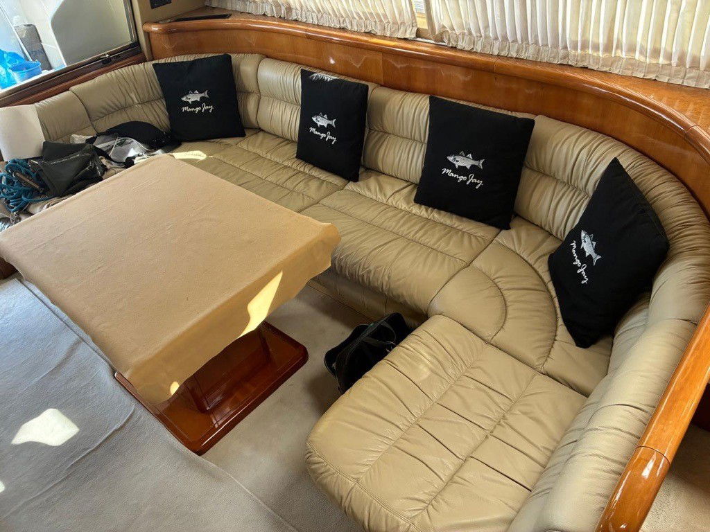 Ferretti 57