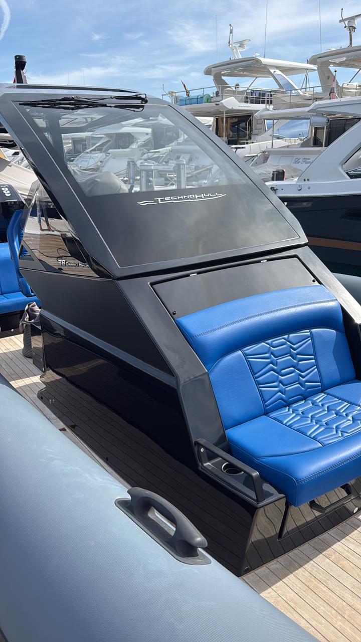 Technohull 38 Grand Sport