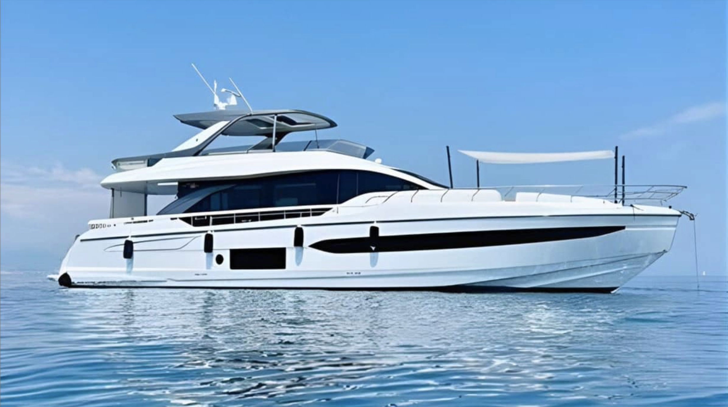 Azimut 78 FLY