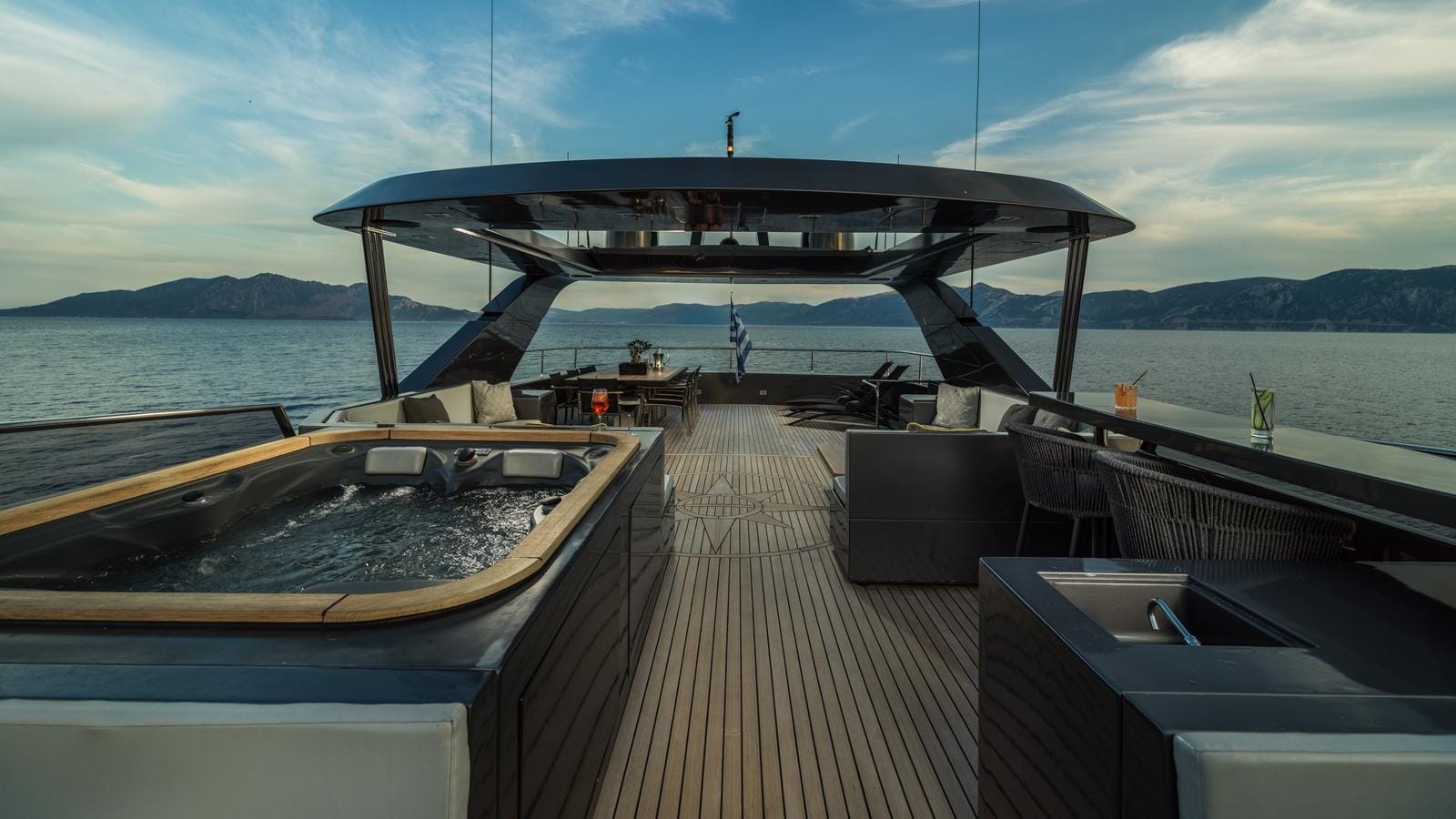 Cantieri di Pisa Akhir 110