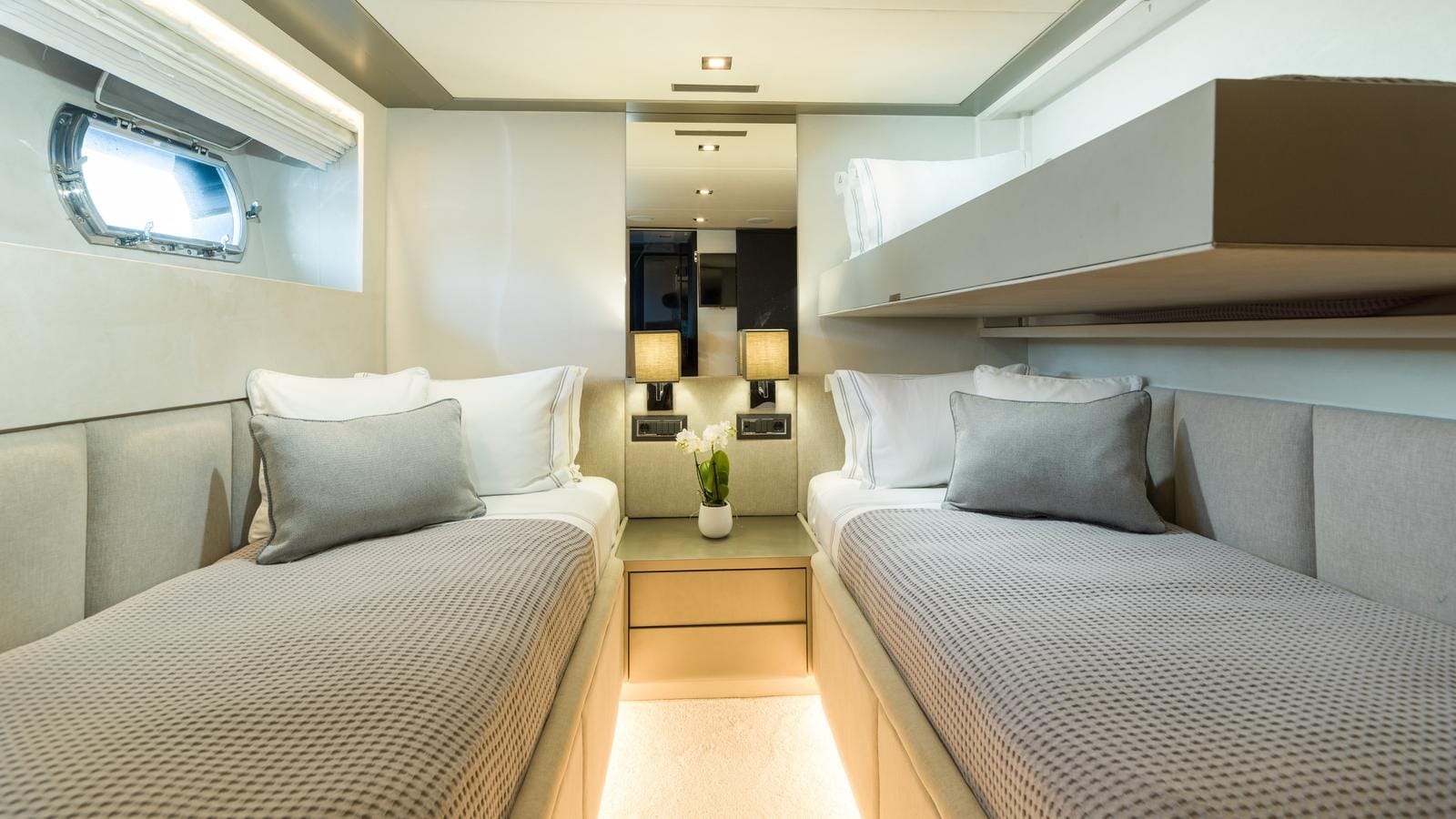 Cantieri di Pisa Akhir 110