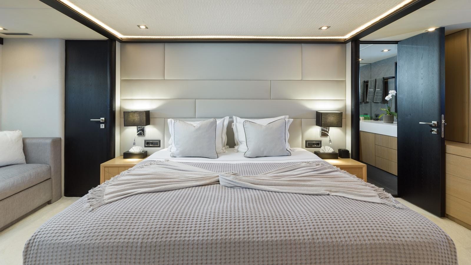 Cantieri di Pisa Akhir 110