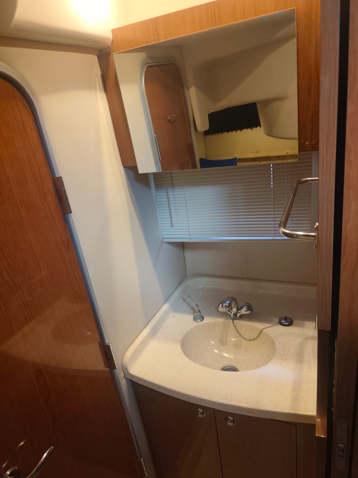 Regal 4060 Commodore