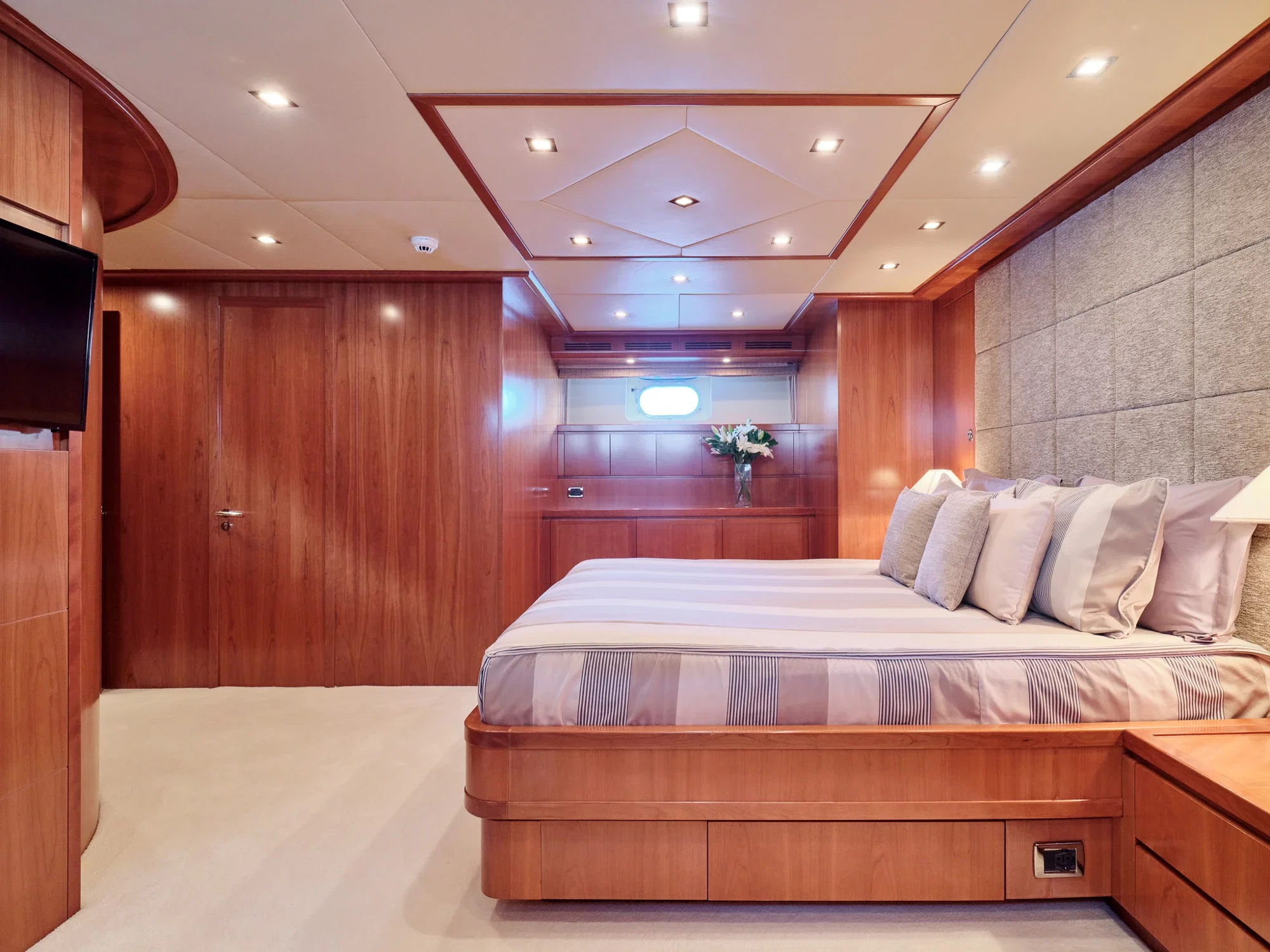 Falcon 115