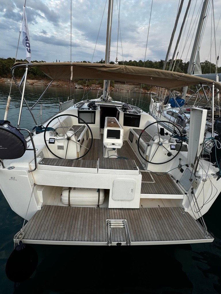 Dufour 412