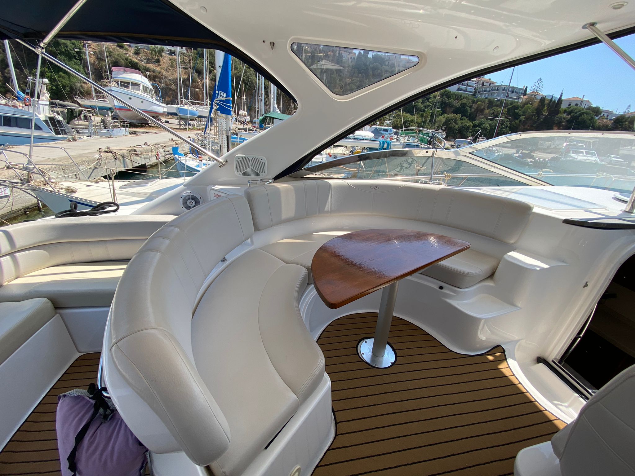 Regal 4060 Commodore