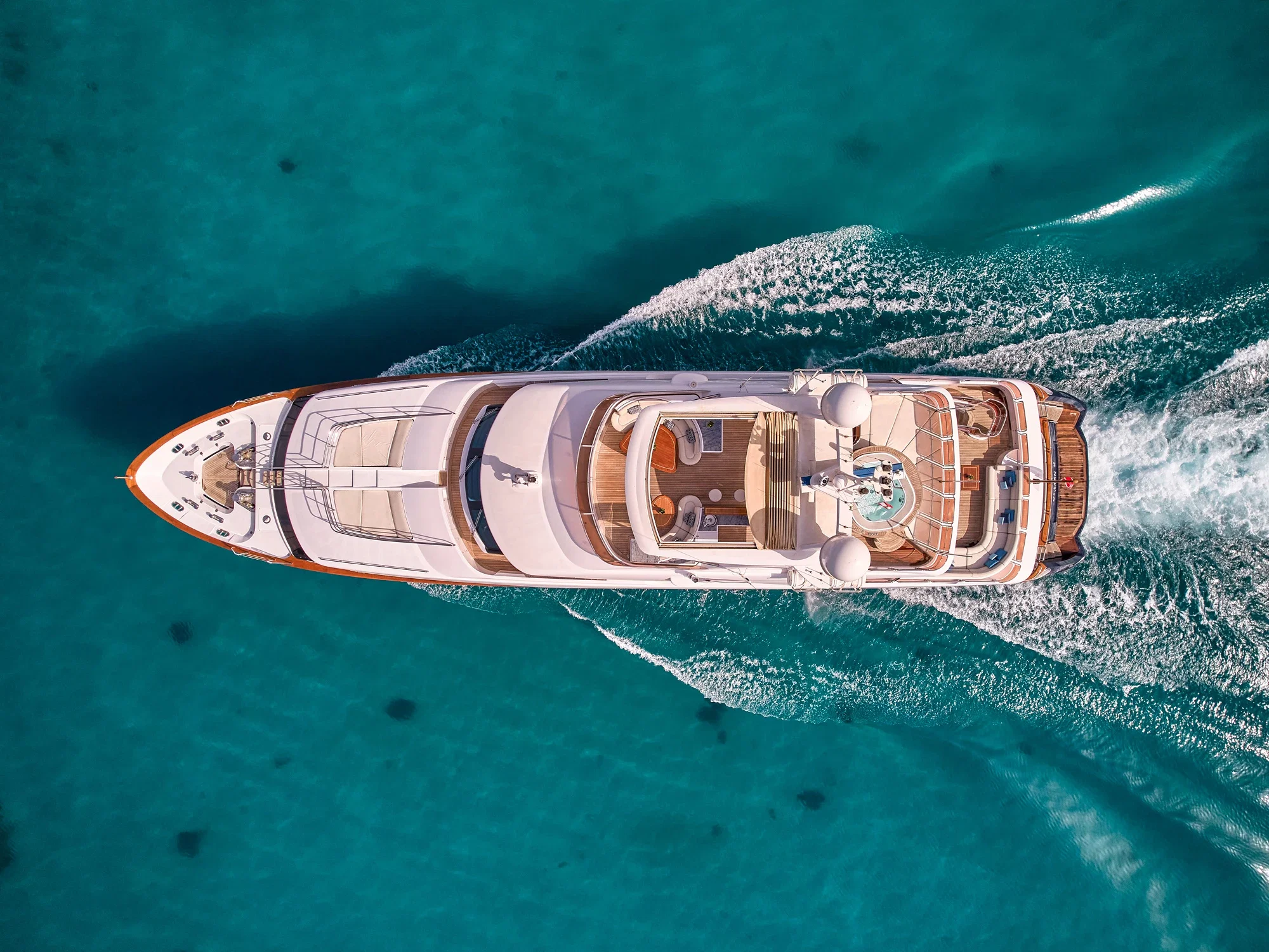 Benetti Classic 121